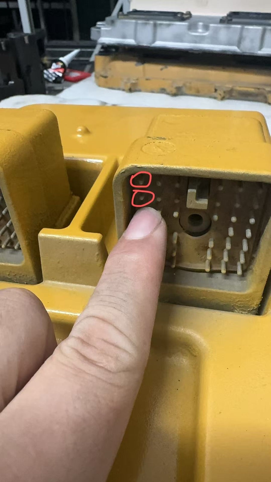 Connector pin fault marked during ECM inspection