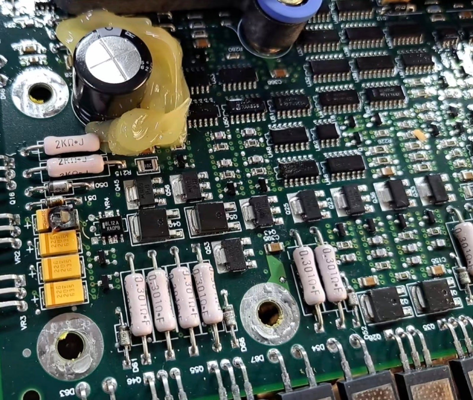 ECM board component inspection